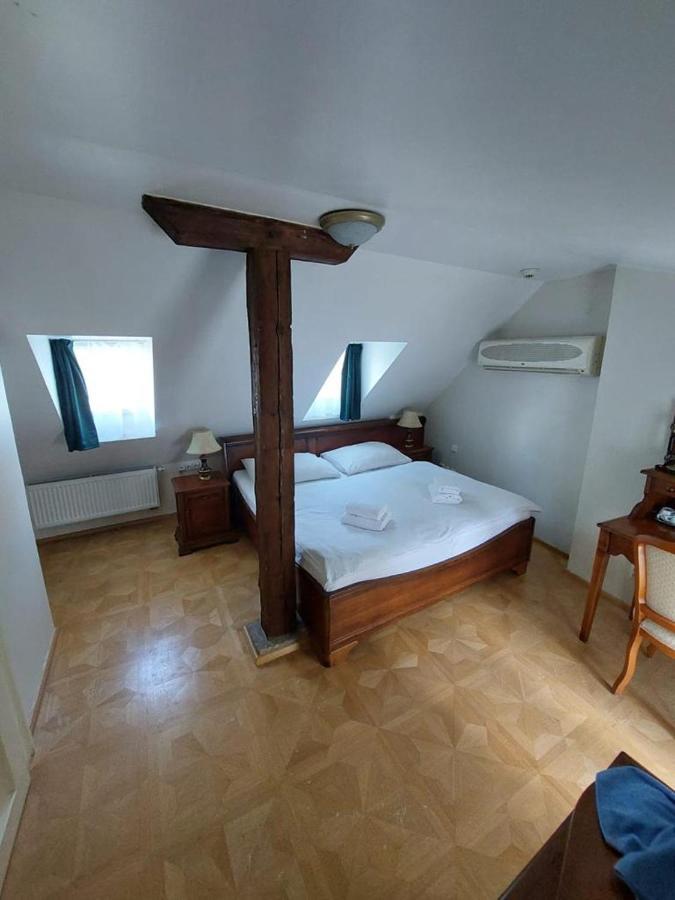 River View Residence By Charles Bridge Prag Dış mekan fotoğraf